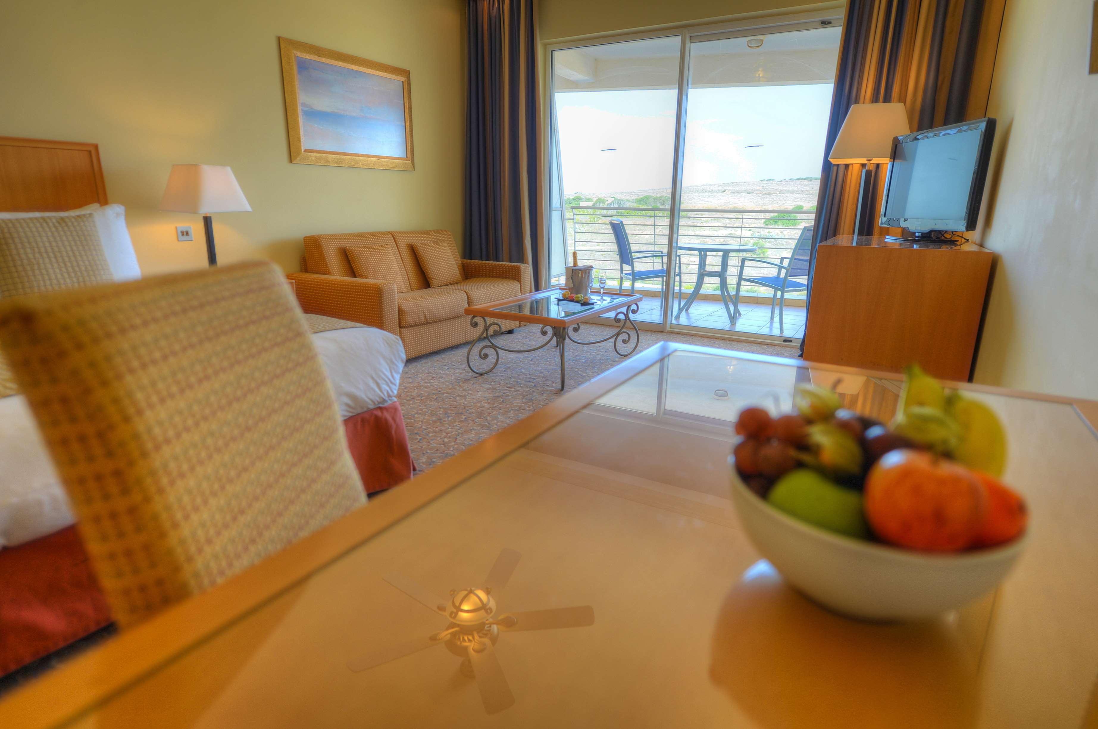 Radisson Blu Resort&Spa, Malta Golden Sands Mellieħa Exterior foto